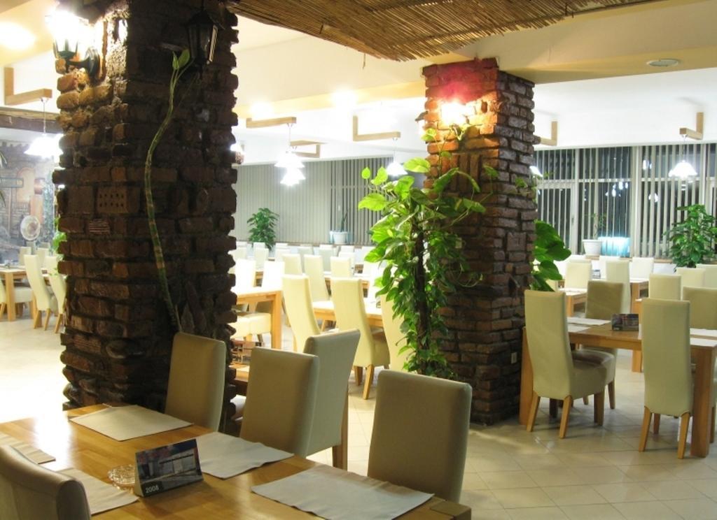 Banana City Hotel 塞拉耶佛 外观 照片